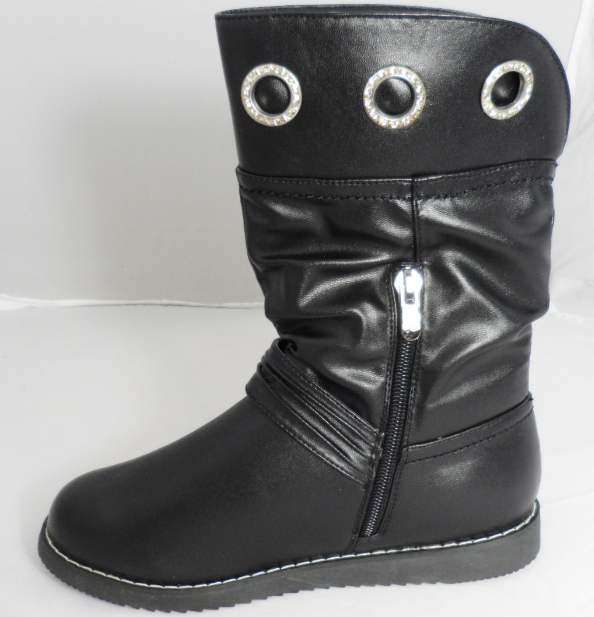 black boots 2