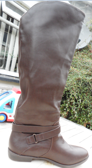 brown/black leather boots