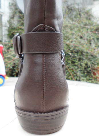 brown/black leather boots